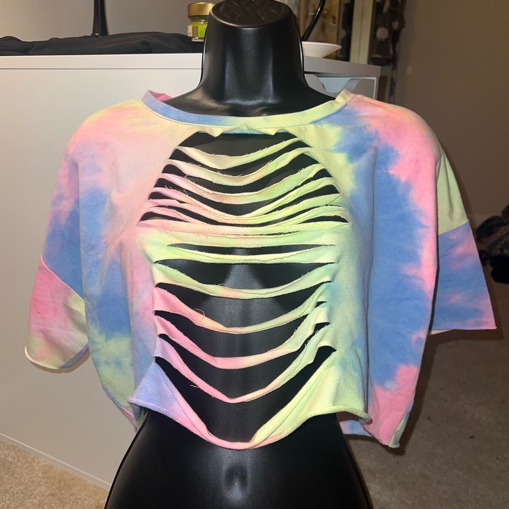 Forever 21 Pastel Tie-Dye Cutout Crop Top